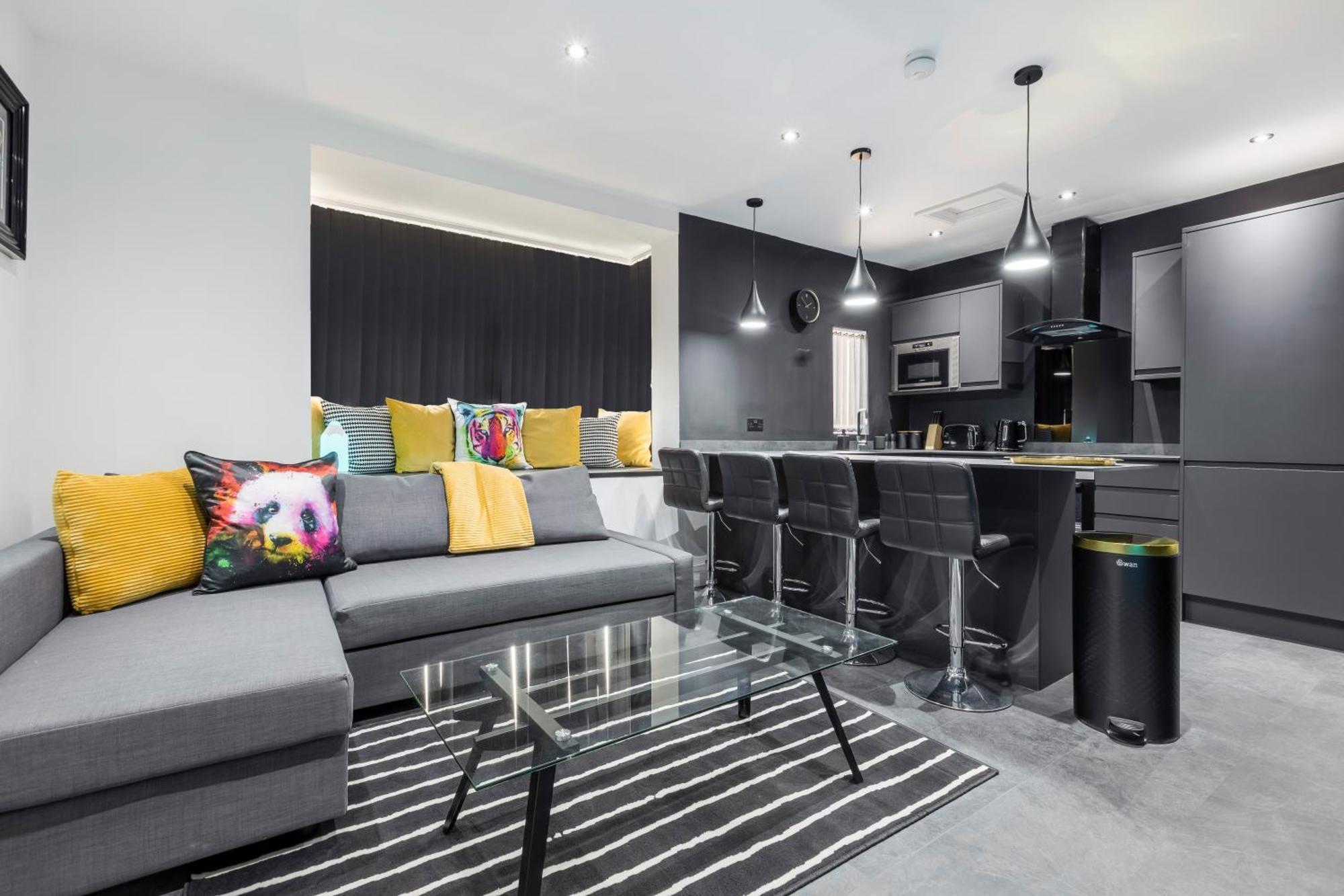 Two Bed Modern Apartment 5Min Walk To Town Centre With Free Parking ! Under New Management Blackpool Ngoại thất bức ảnh
