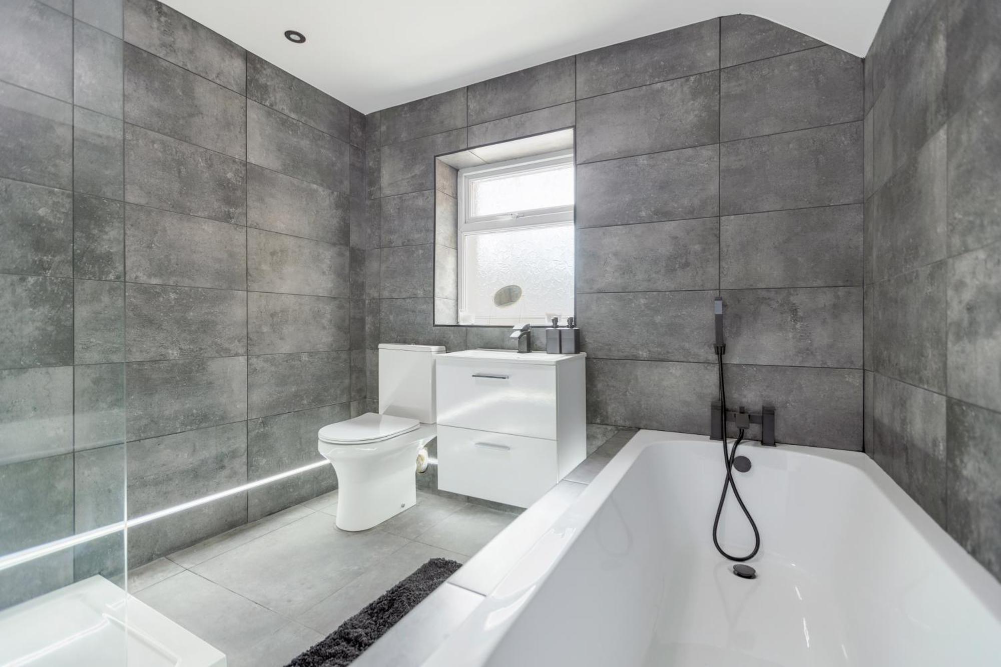 Two Bed Modern Apartment 5Min Walk To Town Centre With Free Parking ! Under New Management Blackpool Ngoại thất bức ảnh
